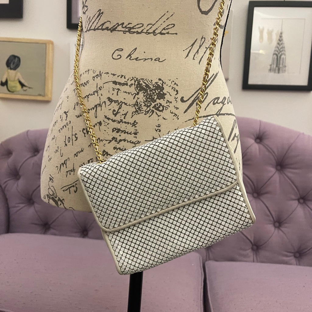 Vintage Whiting And Davis White Chain Crossbody
